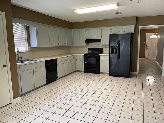 4th image of 9280 Washington Blvd