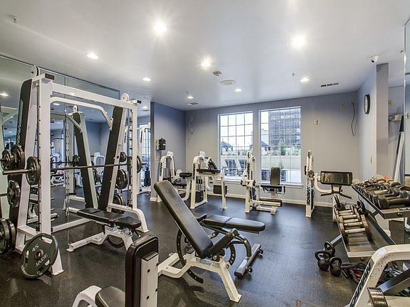 3rd image of 3225 Turtle Creek Blvd #640