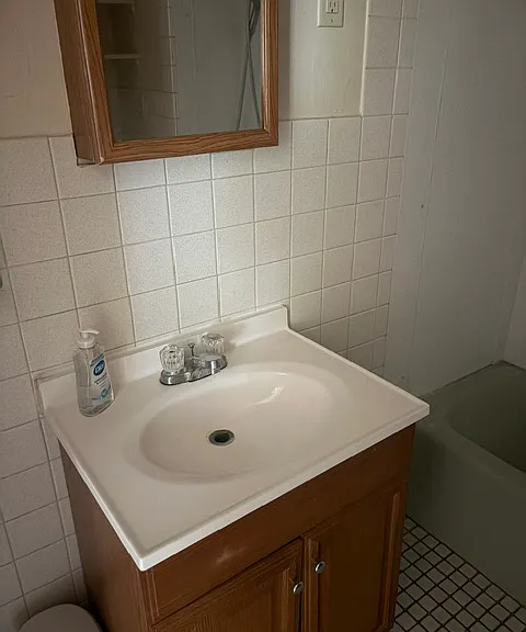 416 Rugby Rd #B — Photo 12