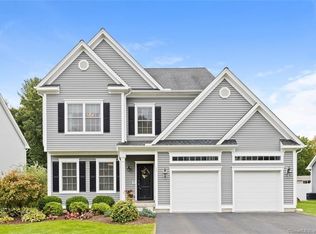 34 Great Plain Dr #34, Plainville, CT 06062