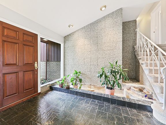 Welcome to your Mid-Century Modern Home