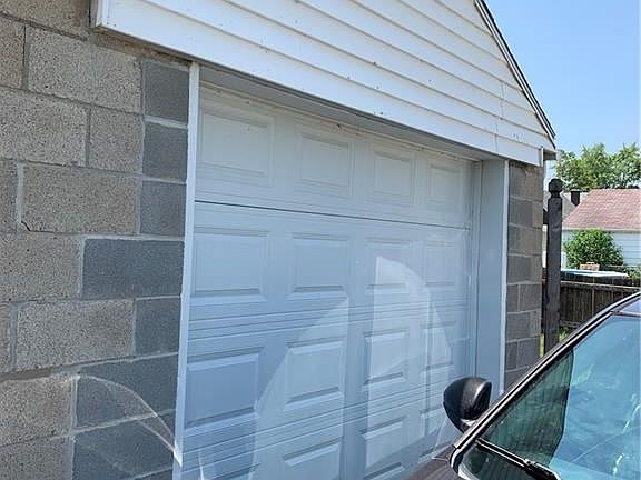 4th image of 3030 Orleans Ave