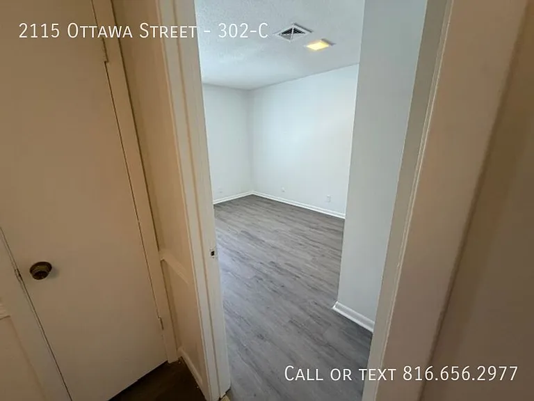 2115 Ottawa St #302C — Photo 26