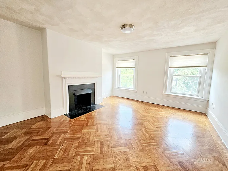 1714 Beacon St #11 — Photo 17