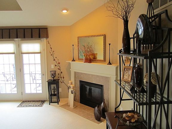 Fireplace in Livingroom