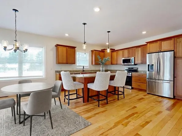 154 Chase Court, Essex, VT 05452
