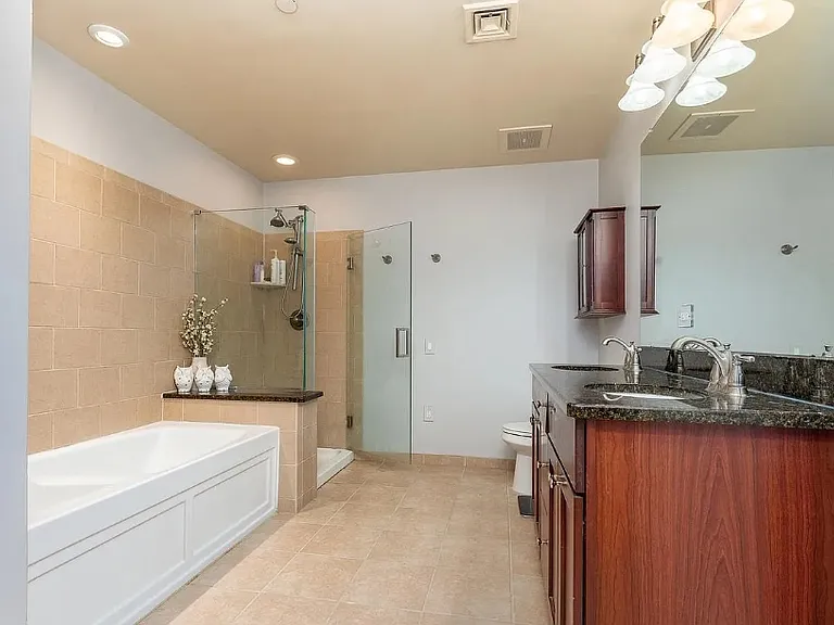 1448 Aldine St — Photo 3