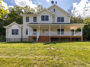 4 Anthony J Morina Dr, Stony Pt, NY 10980