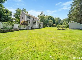 32 Taagan Point Drive, Danbury, CT 06811