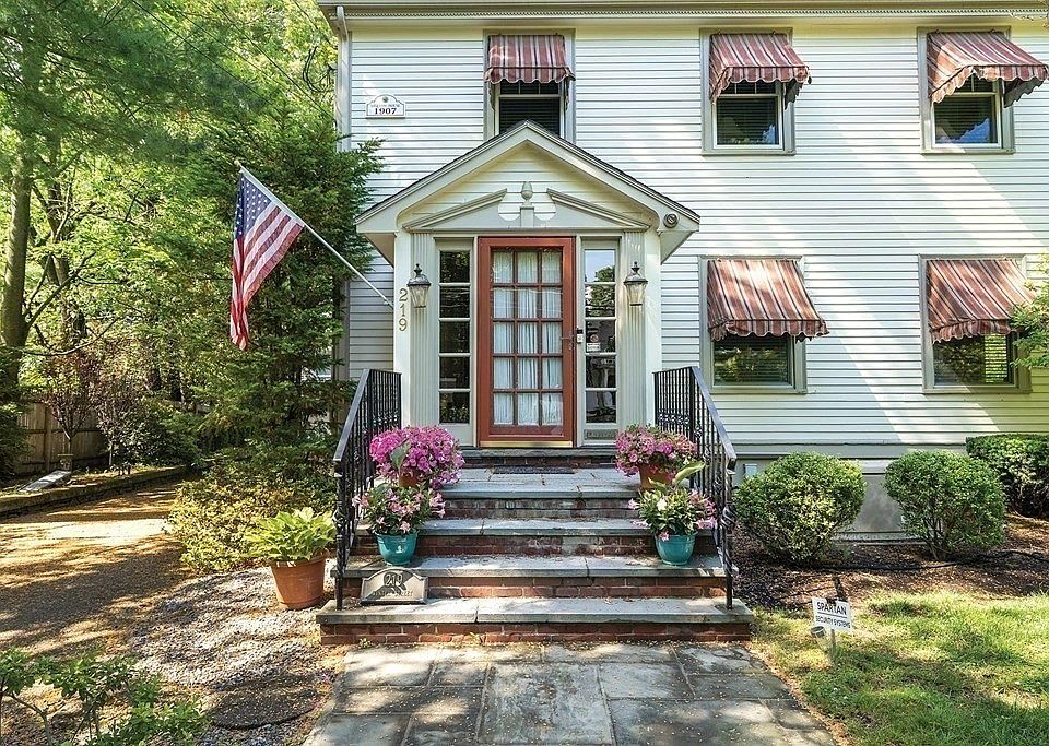 219 Winter St, Norwood, MA 02062 Zillow