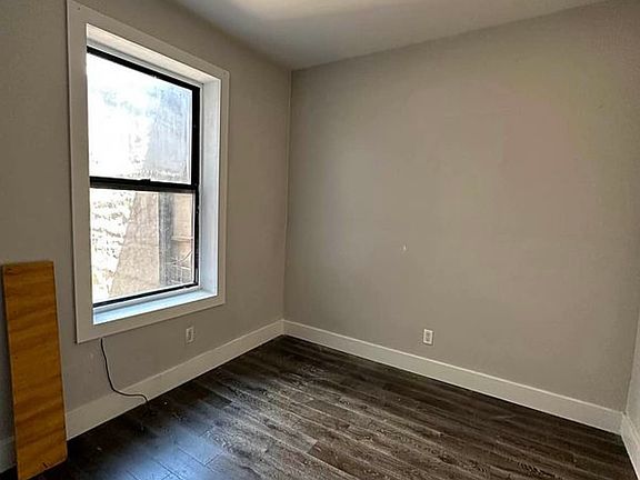 5th image of 516 W 169th St #51A