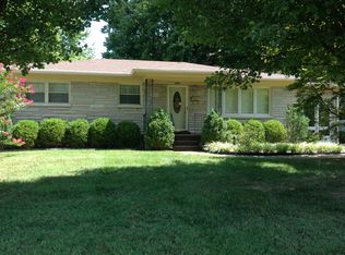 8113 Rory Way, Louisville, KY 40219