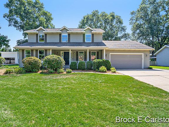 5th image of 1431 Bayview Dr