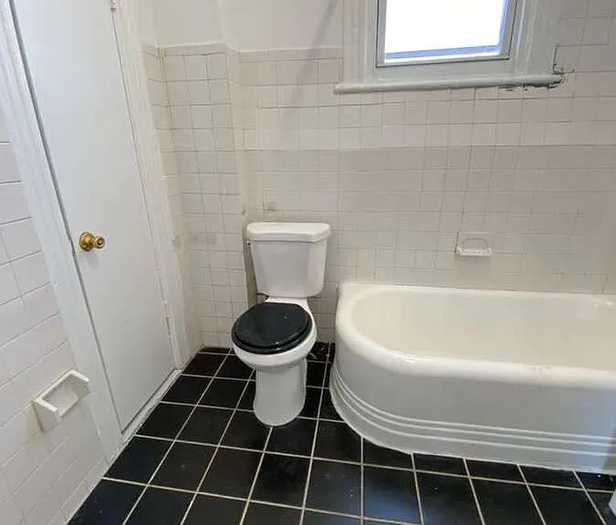 138 Hawthorne Ave #4R — Photo 2