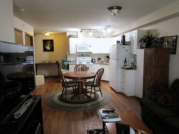 3rd image of 310-60 Jacobs Close #310