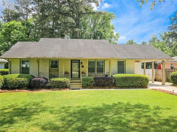 2413 Hunting Valley Dr, Decatur, GA 30033