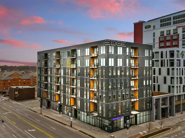 300 S Clinton St #706, Iowacity, IA 52240