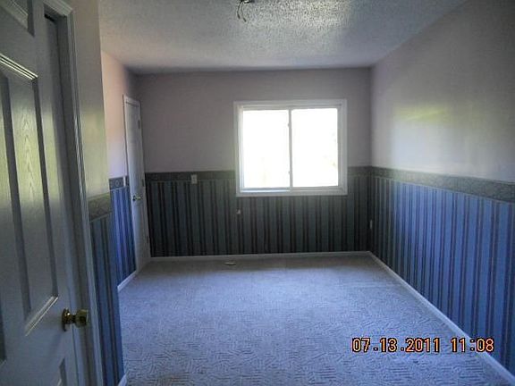 5th image of 2085 S 36th St