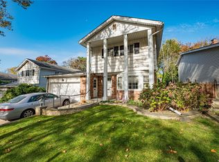 99 Radcliff Ave, Port Washington, NY 11050