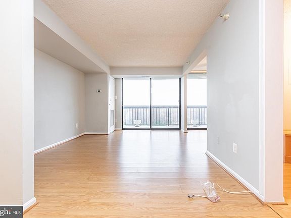 2nd image of 7401 Westlake Ter APT 1113