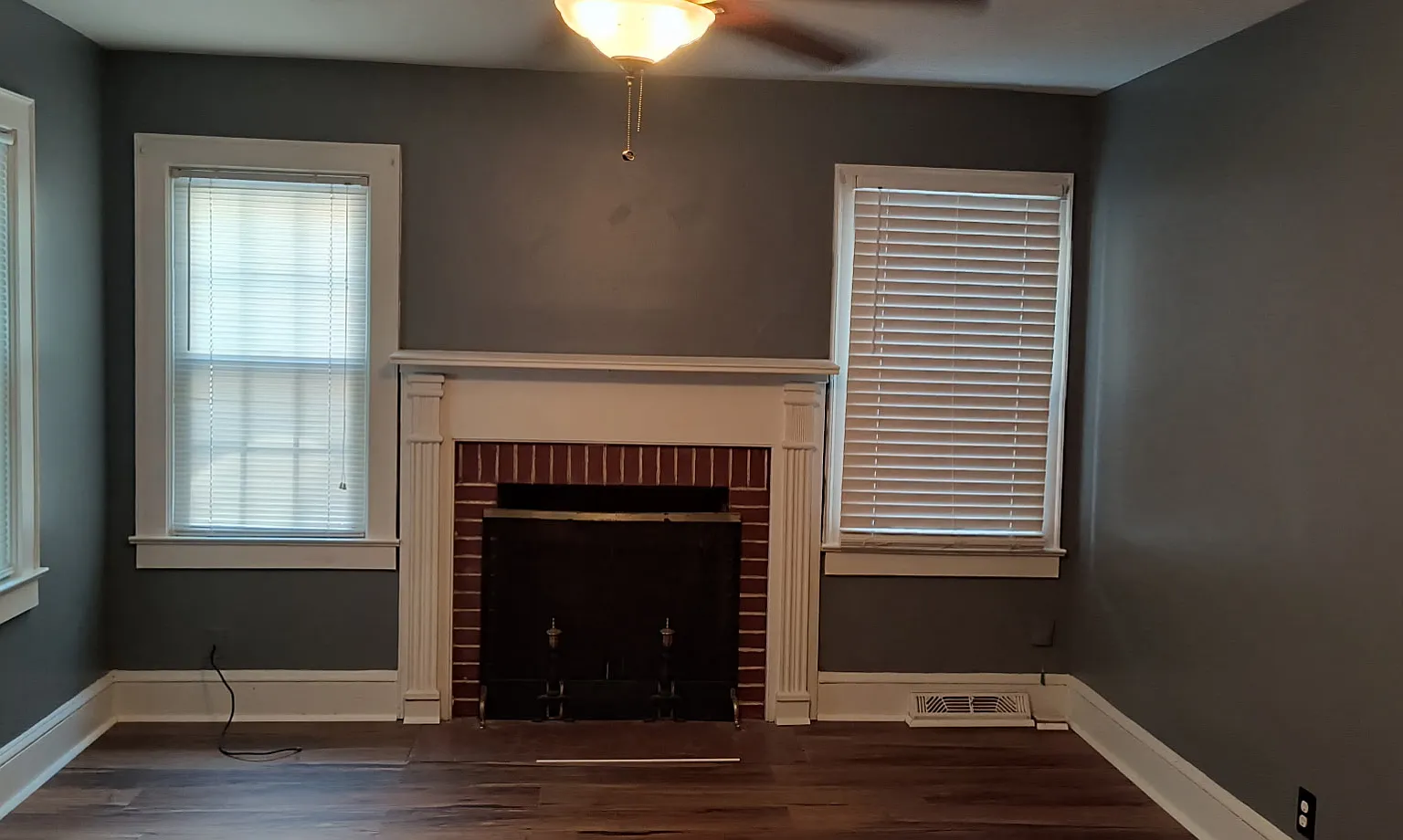 2 bed, 875 sqft, $1,350 — Photo 2