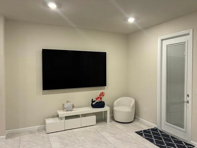 1809 SE Ocean Blvd — Photo 16
