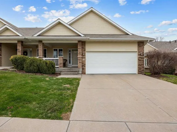 72 Brentwood Dr, Iowa City, IA 52245