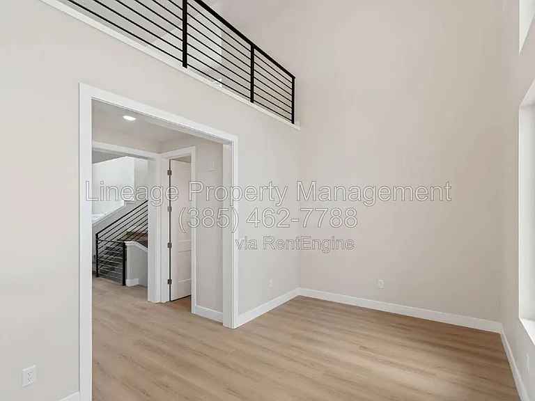 707 N 1540 E — Photo 12