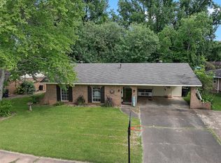 1918 Pluto Dr, Bossier City, LA 71112