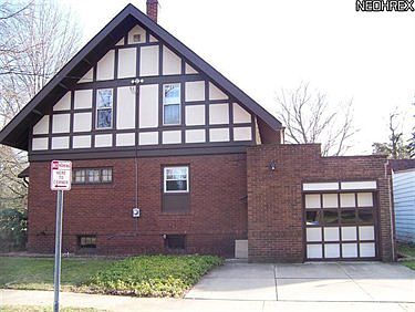 2nd image of 1044 Quinby Ave