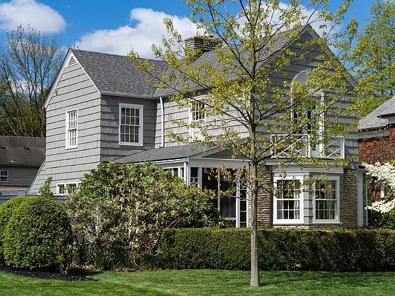 3rd image of 2445 Kensington Dr
