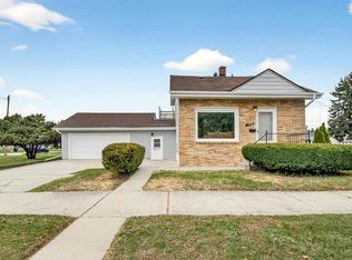 1436 Willmor St, Racine, WI 53402