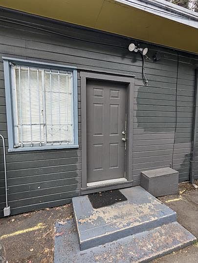 1st image of 8425 Macarthur Blvd