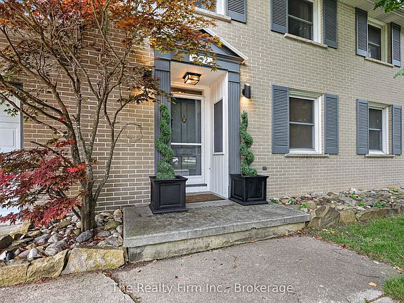 4th image of 652 Miller St