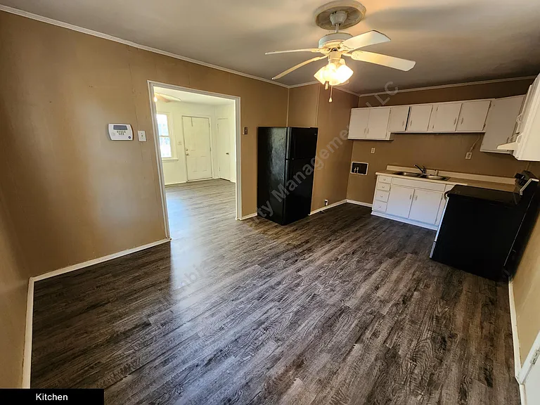 4516 Bluff Rd — Photo 6