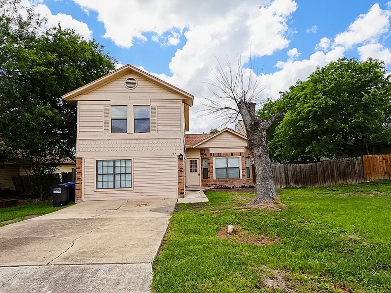 227 Burlington Dr — Photo 27
