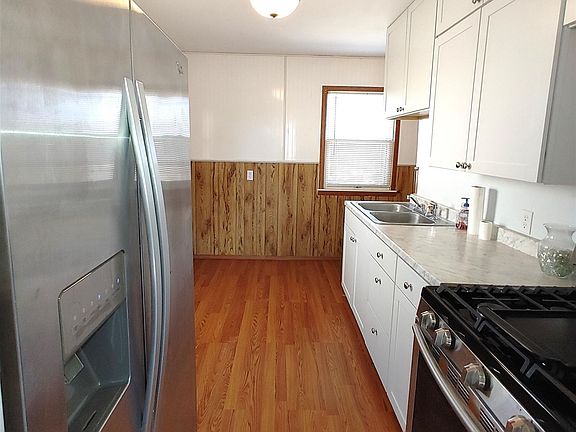 4th image of 1322 S 2nd St