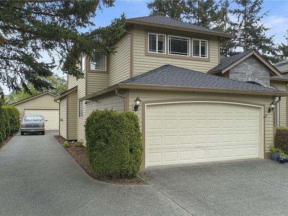 3rd image of 18005 90th Ave E