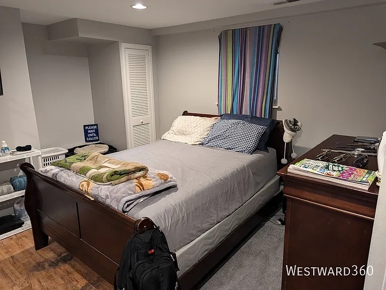 1528 W Wellington Ave #G — Photo 4