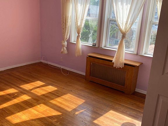 5th image of 7721 169th St Floor 2