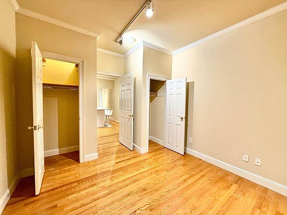4th image of 331 Lexington Ave #2A