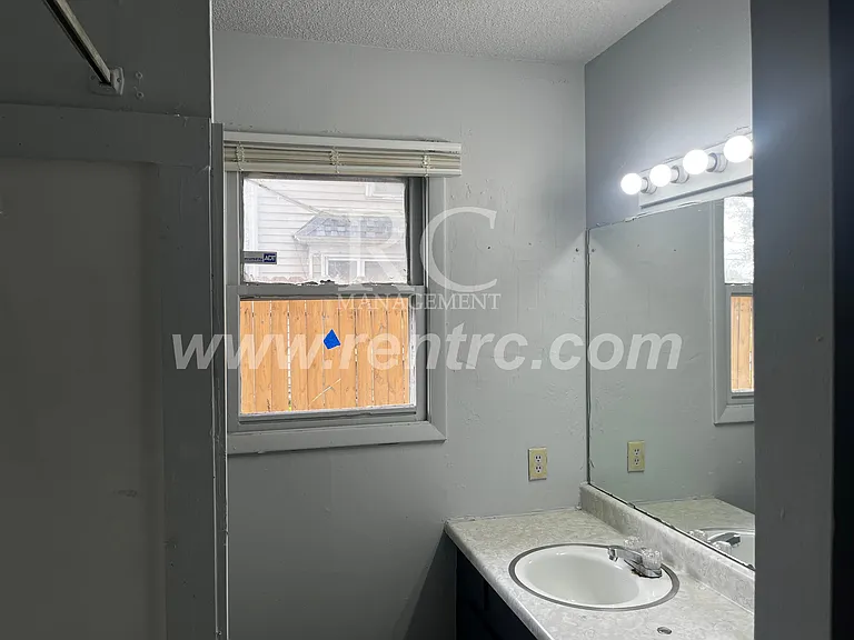 206A S California Ave — Photo 3