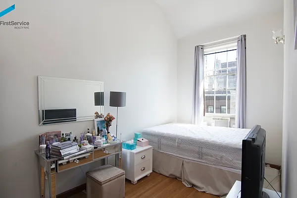 Rented by FirstService Realty (legacy) | media 13