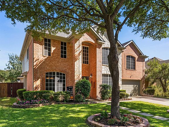 3rd image of 7121 Raintree Way