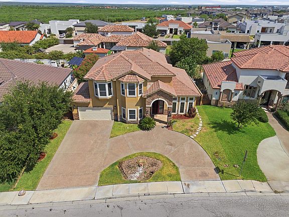 4th image of 3003 Dickinson Dr