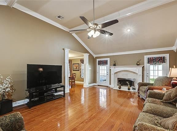 5th image of 4072 Baudelaire Dr