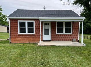 6147 Venable Rd, Kents Store, VA 23084