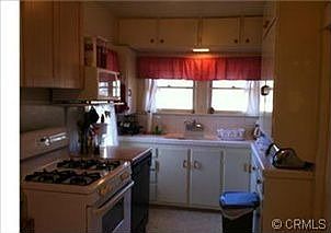 3rd image of 211 N Canyon Blvd