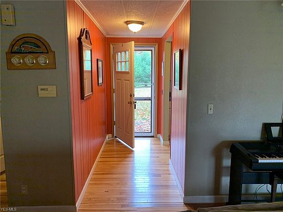 5th image of 12219 Grandview Dr