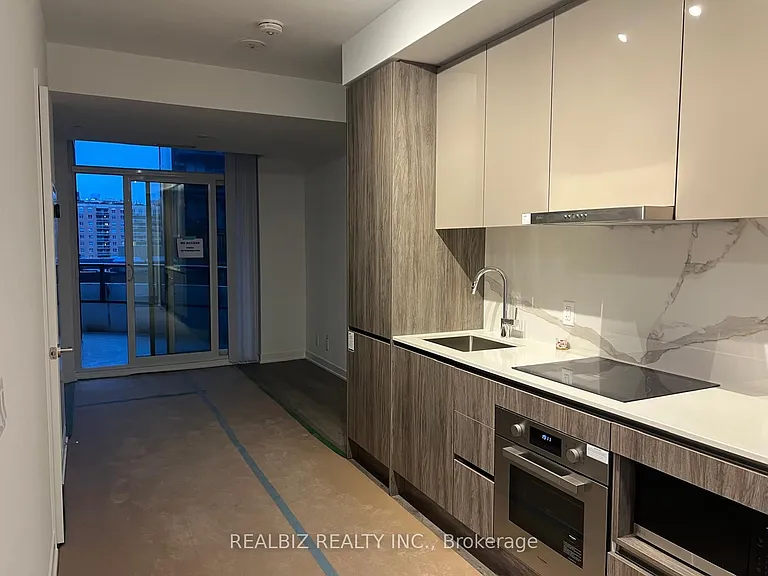 180 Front St E #1003 — Photo 6